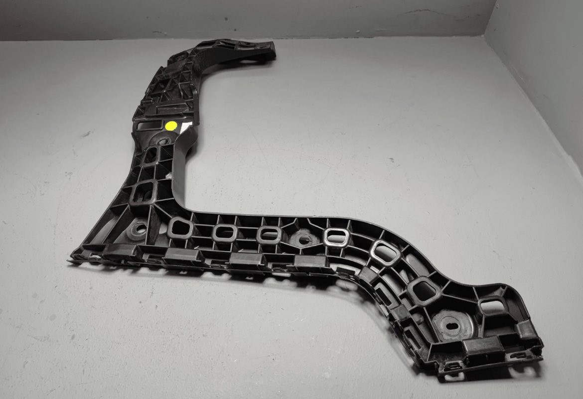 لبيع  جميع قطع غيار سيارا المانيه واتساب فقط ***********
‎اطلس - تيكوان- طاوس - جيتا - باسات - كولف 

‎توصيل جميع محافظات العراق
