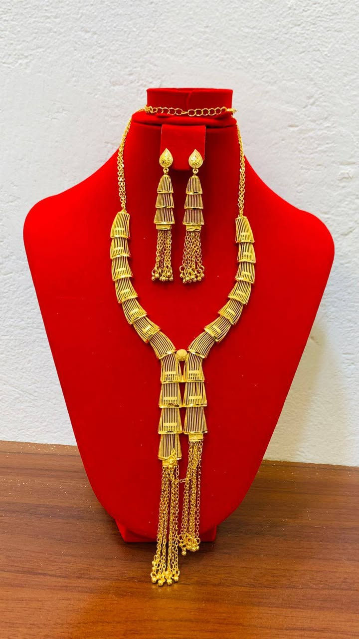 تخم تراجي وقلادة 💯السعر 12 الف
توصيل مجاني داخل السماوة 
توصيل محافظات 3 الاف 
عنوان السماوة حي العزل ***********
