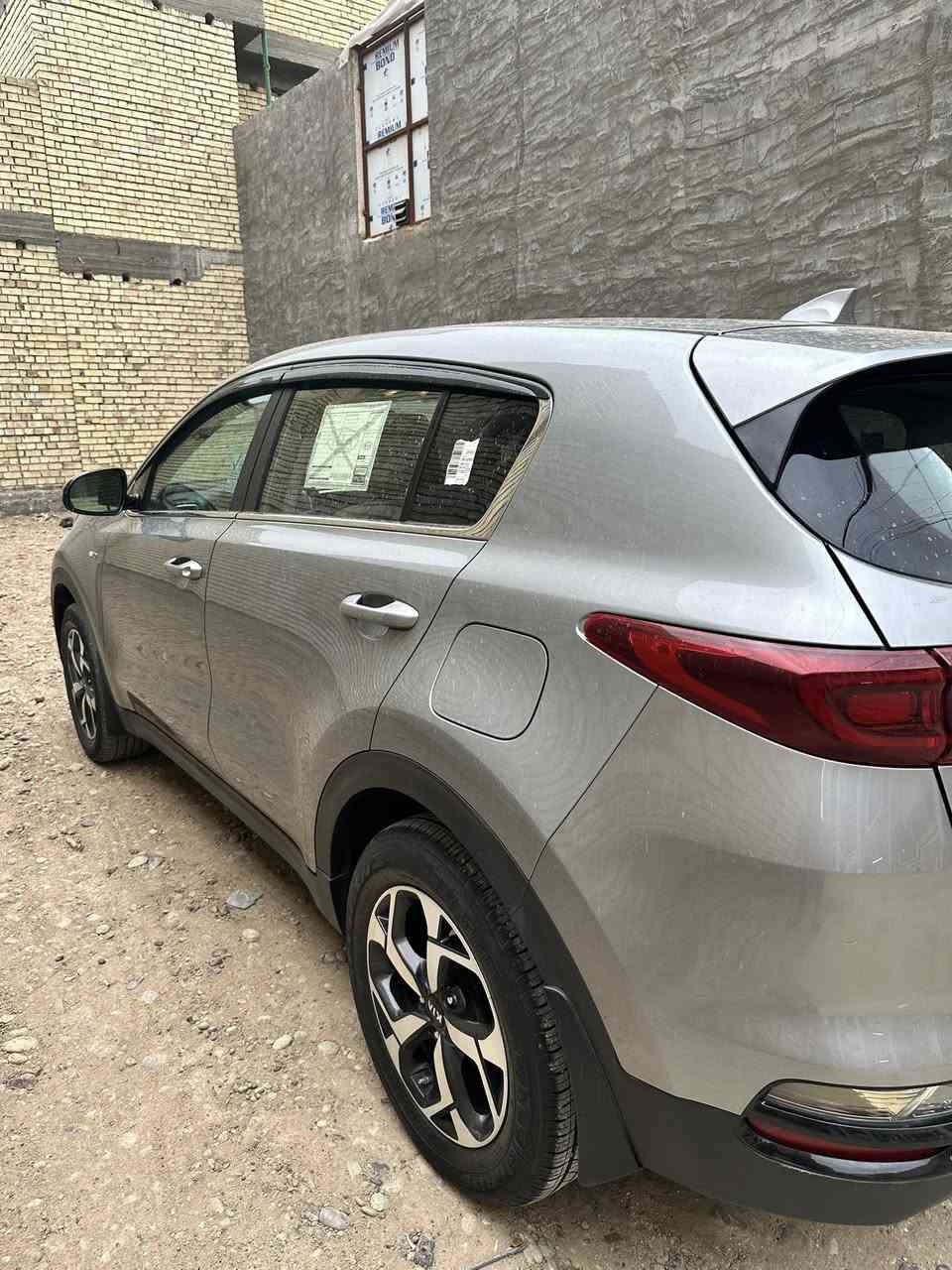 السعر 140$. كياسبورتج 2021 أمريكي  محرك ٢٤٠٠ رقم بغداد الجديد سياره ع وضع شركه محرك وكير مكفولات شرط ماشيه 75km حقيقي محرك كير شواصي كفالة السونار مرفق مع صور 

سبير منازل  من سيارة سياره جديده

كشنات كهرباء 

مري شفط 

كشنات تتدفه تبريد + جلد 

قطعتين تبريد 

رادارات 

توقف ذاتي 

قياده ذاتيه 

انظمه قياده اسبورت وا ايكو 

منظومه زنون 

شاشه كار بلي 

كامره دواره 

ماشيه75 حقيقي 

حساس 

نظام ترحيب 

تحكم ستيرن فووول 

خمس سماعات 

داخل لونين 

بعد بيهه هواي موصفات

استفسار ***********
