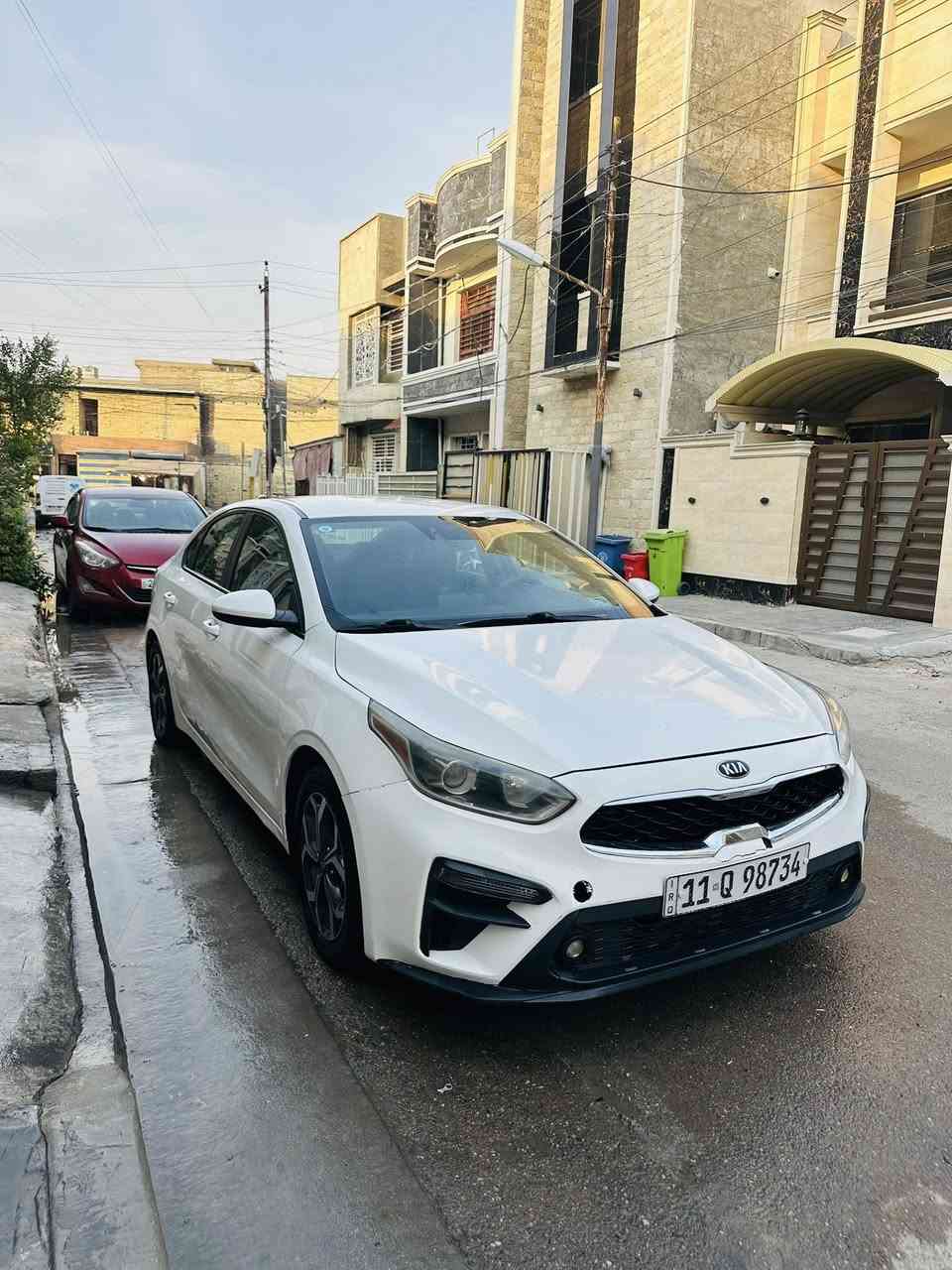 سلام عليكم للبيع فورتي 2019 كير مبدل AT المرغوب رقم بغداد بسمي الجديد هزه جديده سياره جاهزه شوفت عينك بيها بنيد وجاملغ ماشيه 84 السعر 124 مكاني بغداد حي الجهاد للاستفسار ***********
