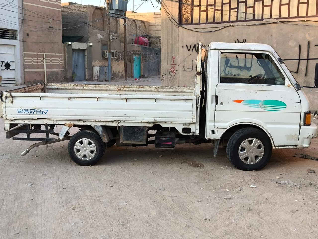 سلام عليكم كيا بنكو 95 للبيع شاصي مكفول من ضربه مكينه بيه بخار رقم بابل انكليزي سنويه 31 سعر 35 مكاني نجف***********
