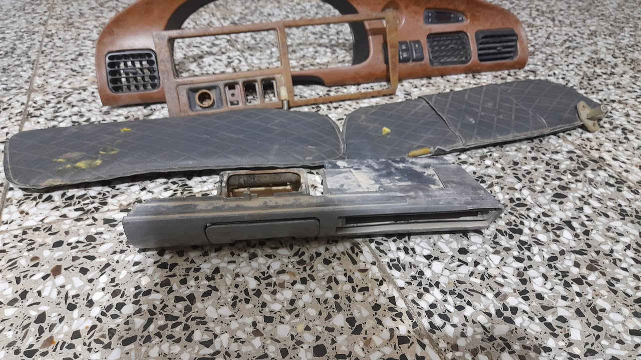 اسلام عليكم غراض ابريجو للبيع صاج كامل شمسيات زوج كلهم ٦٠ وبيهن مجال المكان بغداد العبيدي الرقم ***********
