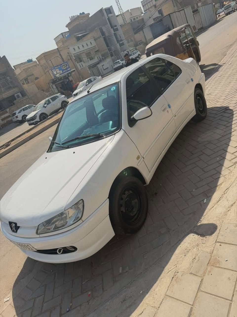 سلام عليكم بيجو 306 للبيع
موديل 2003 رقم بغداد باسمي الرقم تقريبا مميز 
بدون ضربة سيارة فقط بارد بسيط بجاملغ الامامي بلخشم
سيارة ادامه كاملة حساس كرنك على تخم نوزلات ومسطرة وبلكات وعبوة فيت بم اصليه+
فان جديد كارتون+سيارة مضللة عازل حراري بال كامل+تخم بردات جوانب
تبريد ثلج ترايك وين متريد سيارة مصروف عليها نضيفه كلش للجناية 
عارضها ب 60 وبيها مجال عنواني بغداد مدينة الصدر
***********
