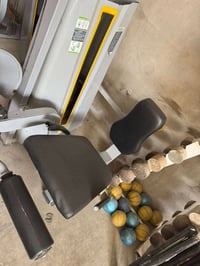 سيقان أمامي • الديوانية • توصيل