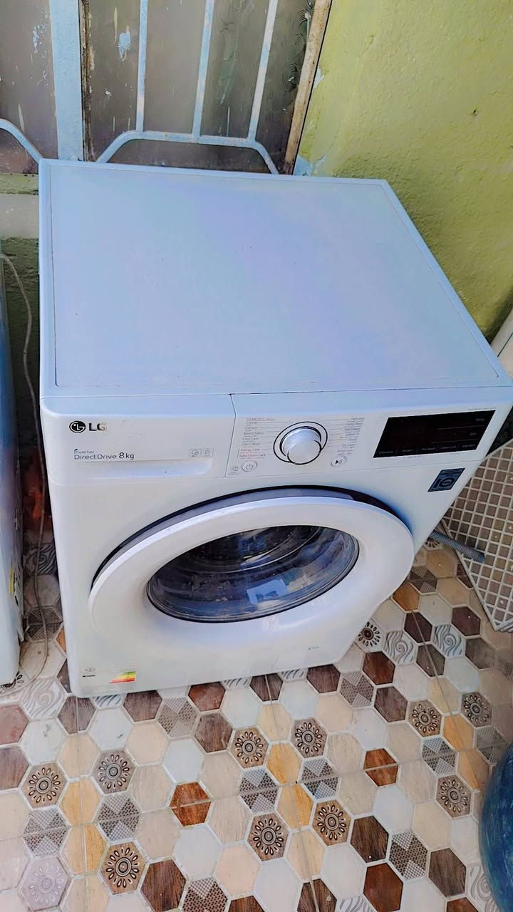 LG
فول اوتماتيك استعمال قليل جدا


**إذا كنت صاحب هذا الإعلان وتريد حذفه لأي سبب، رجاءا أرسل رسالة إلى الدعم الفني**