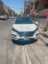 توسان خليجي مكفول ماعدا بارد اربع اصابع موديل ٢٠٢٠ فول مواصفات بانورام...
