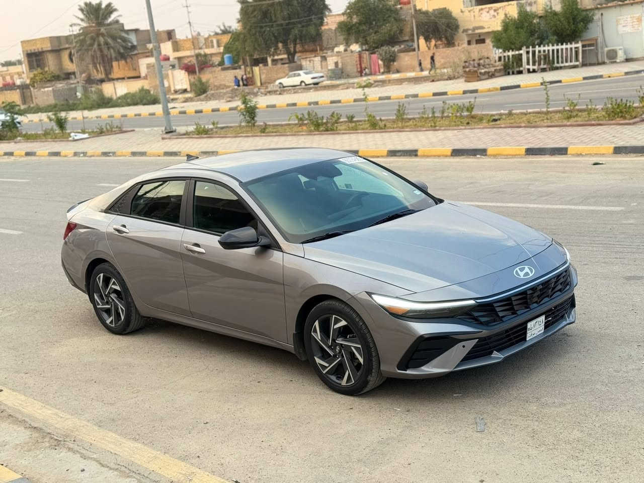 السلام عليكم النترا موديل 2025 حادث سرقة بنيد فقط بصمة كار بلي تشغيل عن بعد بدون رقم منفيس بسمي تحويل مباشر مكان السيارة بغداد الكرخ ب155 وبيه مجال رقم الهاتف ***********
