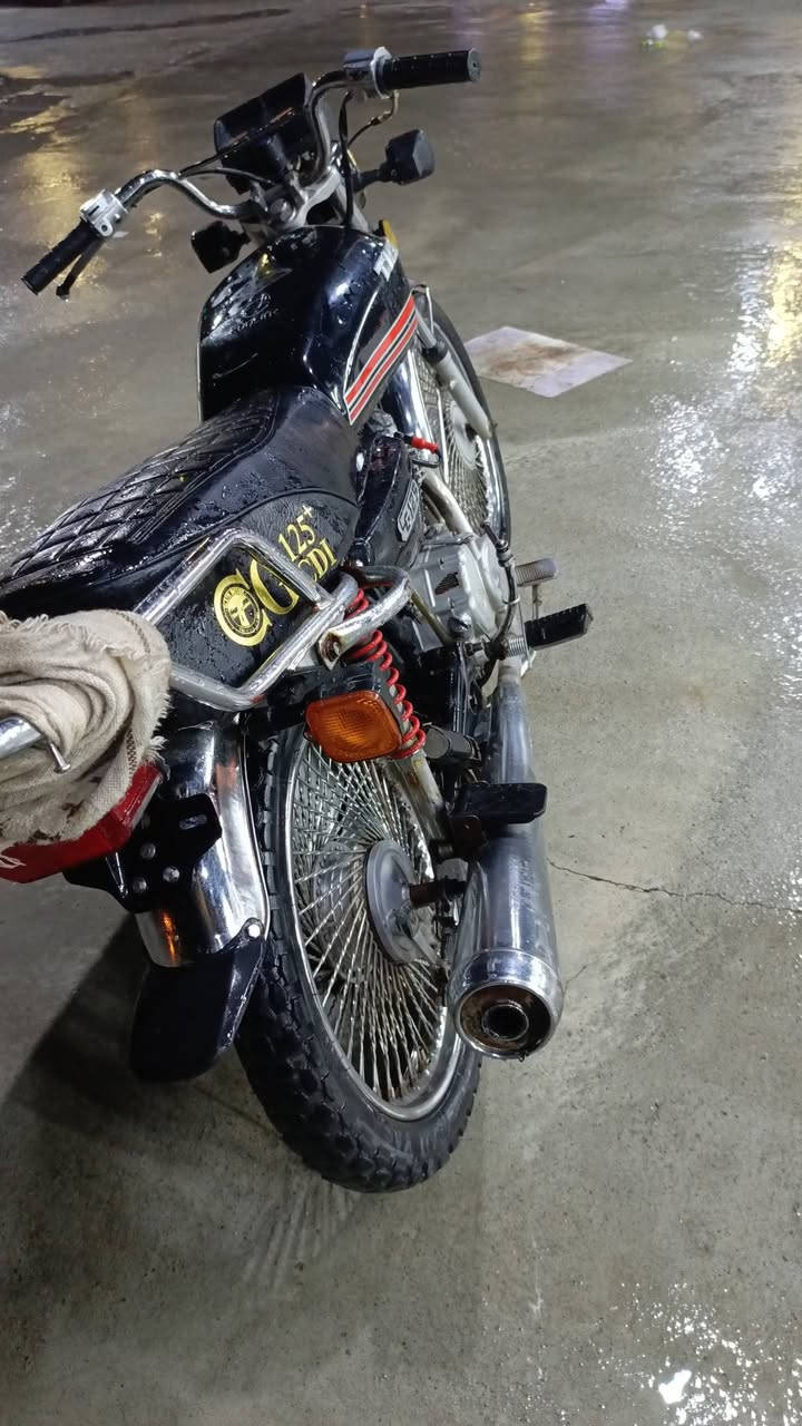 سلام عليكم للبيع تايكر ماطو بي منفيس نضيف وكاعد لا صرف ولا نفخ دبلات شغاله لايتات دشبول شغاله 🌺 السعر 300 💲
‼️الرقم ***********
