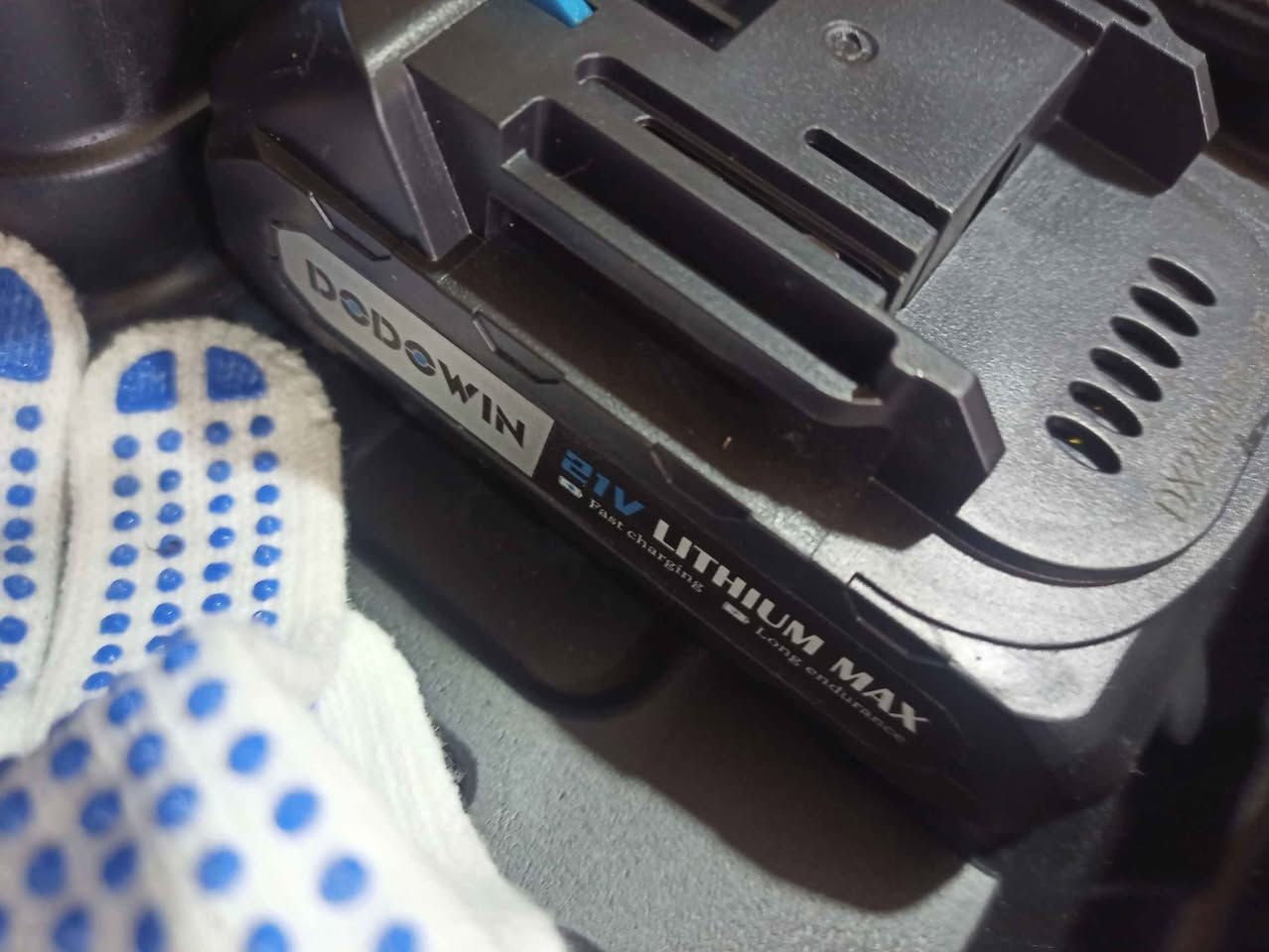 مشاری شحن نوی بەکارنەهاتوو دەبڵ باتری و شاحنەی خۆی هەیە نامە بنێرن یان واتسائاپی *********** گەیاندن بۆ هەموو شوێنێک هەیە السليمانية, العراق
