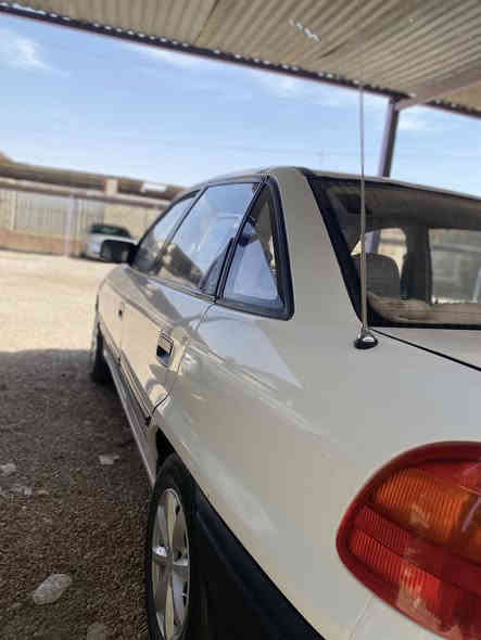 اعادة نشر بسبب الوعود الكاذبه 
اوبل استره موديل 93 وقم انبار مميز كير عادي محرك جديد السياره كفاله عدى قبق الجنطه بيه صبغ السيارة حلوه ونضيفه سعرها 39 وبيه مجال بسيط العنوان الأنبار الرمادي شارع الجرايشي قرب مطعم الفلوجه (معرض الغيث المركزي) ***********
