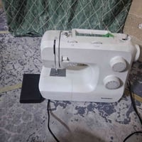 ياباني اصل • شبه جديد • ميز هدية