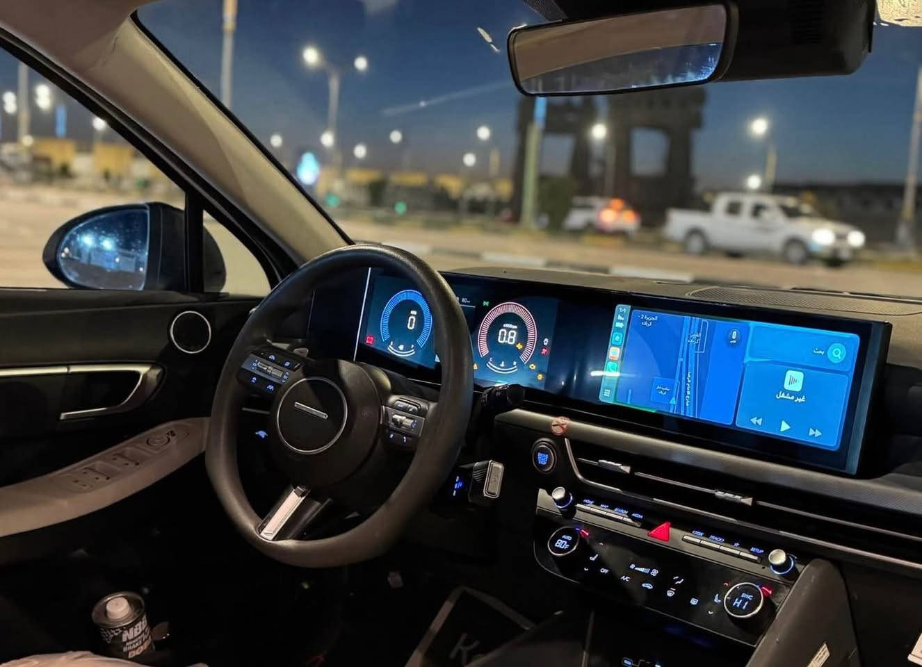 سلام وعليكم هونداي سوناتا مديل 2025 للبيع لون ابيض الداخل لون ابيض المواصفات بصمه رادارات كامره اروت هولد قياده 3 سرعات يعني نص فول السياره ماشيه 33 الف  كيلو مكينه 2500 السياره كلش جديده حادث جاملغ خلفي السعر 210 وبيه مجال مكان السياره بغداد الجديده وهاذه رقمي *********** بغداد, العراق
