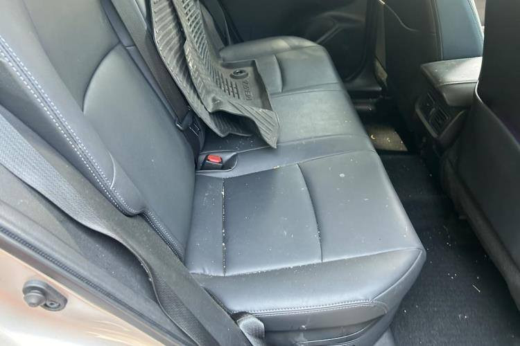 للبيع للبيع تويوتا فينزا 2022
رقم اربيل لون ذهبي 
فئه XLE فول عدى الفتحه 
ماشيه 78 الف كم 
السياره بدون شاصي ودواخل 
كشن جلد 
تدفئه بالكشن 
لايت زنون 
قطعتين صبغ جاملغ مبدل ومصبوغ باب عكس السايق مصبوغ فقط 
جنطه كهرباء 
تحديد مسار 
تحكم ستيرن 
قطعتين تبريد 
تشغليل عن بعد 
صور الحادث مرفقه 
تحويل مباشر 
مكان السياره بغداد العامرية 
رقم صاحب السياره 
***********
