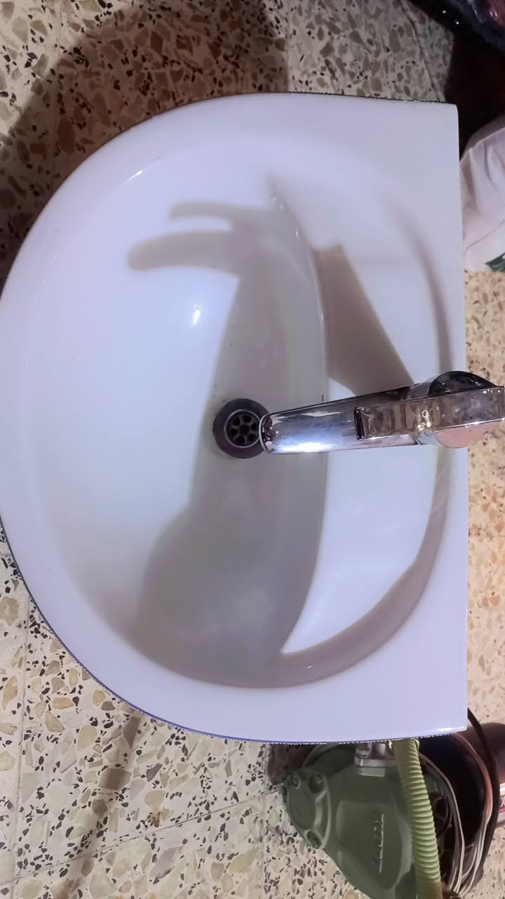 سلام عليكم
ياالله مغسله مستعمله اخت الجديده لا كسر لا شخط لا ضرر مع خلاطها سعرها ٤٠ الف مانور ماء سعره ٤٥ الف الماطور جيب وشد كامل مع صونداته 
النجف الاشرف شارع المطار خلف حي الحرفيين


**إذا كنت صاحب هذا الإعلان وتريد حذفه لأي سبب، رجاءا أرسل رسالة إلى الدعم الفني**
