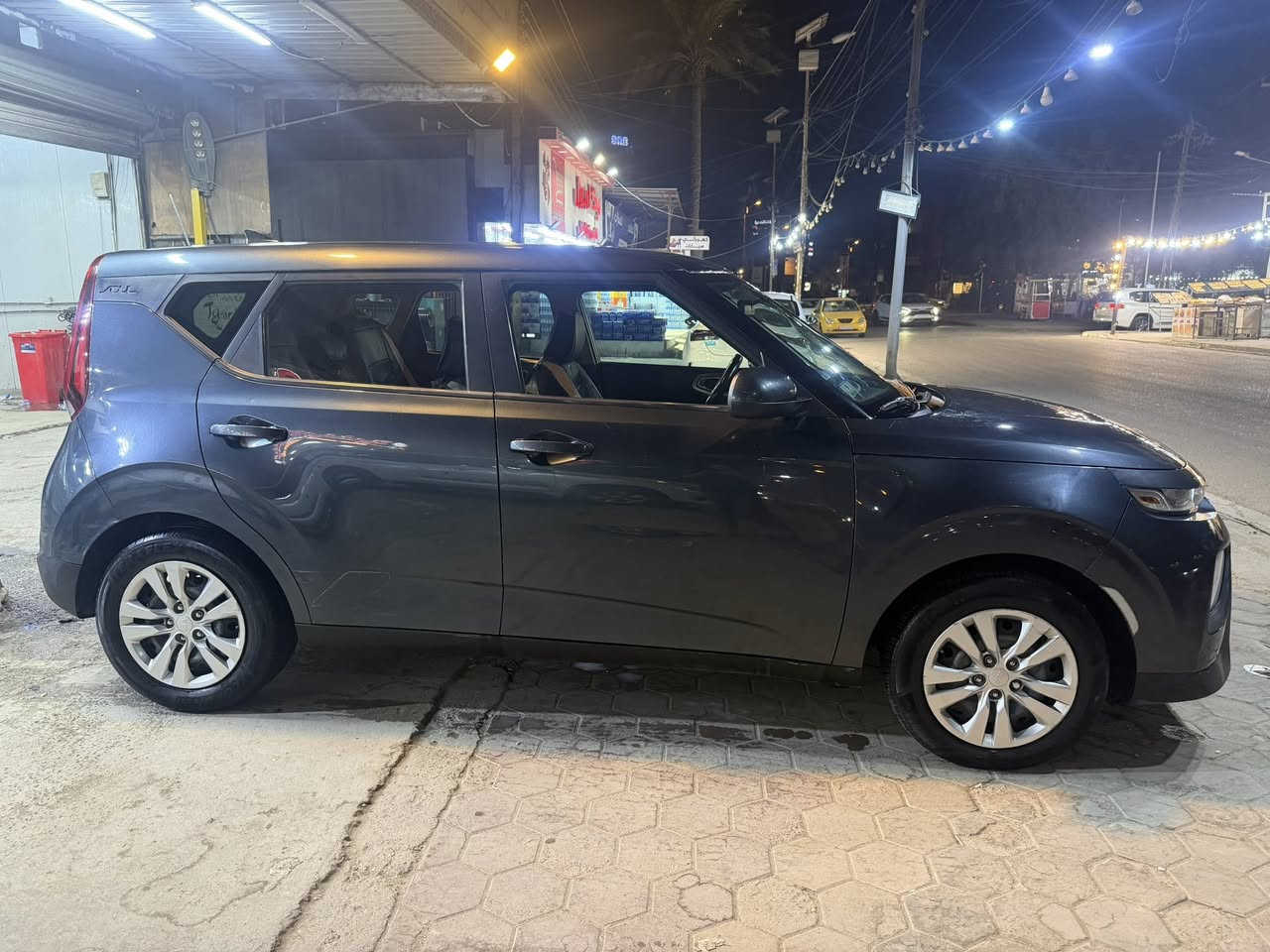 السلام عليكم….
كيا صول 2020 وارد  🇱🇷صور حادثها موجوده بلمنشور 3 قطع صبغ بدون ايرباك 
السعر 💰124 وبي مجال للشراي
مواصفات 

✅شاشه
✅اطفاء ذاتي عند الضغط ع بريك
✅ستيرن تحكم جهتين
✅ وضعيات قياده سبورت  ونورمل
✅حساس تاير
✅تبريد ثلج❄️
✅كامره دواره
✅محرك 2000 دوش
✅ ويل كب
ماشيه 65 الف  وقابل للزياده.
 السياره بأسمي مداور ♻️ ثاني يوم
رقم اربيل الجديد  

للاستفسار خاص 
او 
‎***********
***********  سيد سيف

💰 124 وبي مجال للشراي .
مكان السياره بغداد الغزالية
