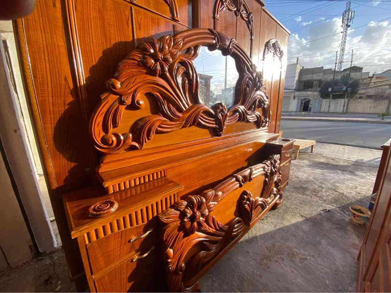 عرفة نوم عراقي ثقيلة ٦ ابواب نظافة فول فصال حديث صاج ٥ملم مع مساعد اضافي العنوان موصل حي القادسية شارع علي ابن ابي طالب مقابل سايدين ارض النور 
للتواصل والاستفسار *********** موصل, نينوى
