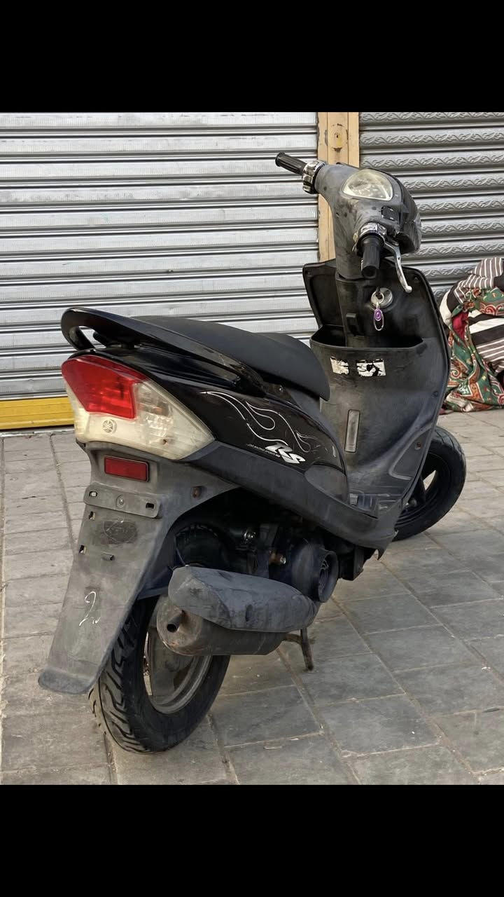 سلام عليكم عدله للبيع دراجه بلاديه مكفوله من تبخير ومن كلشي كهربايات كله شغاله لايت دبل اشاره اشاير فقط سلف شخاطه فقط لباقي كله مكفول المكينه ناعمه جدأ امانه دراجه نضيفه سعر625مكاني بغداد جديده ***********
