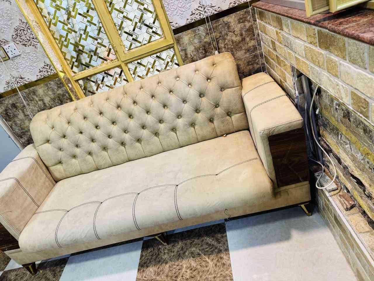 تخم قنفات عشرة مقعد للبيع  السعر 350 الف المكان الحنينه التواصل ***********
