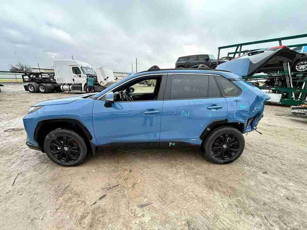 راف فور موديل 2024
سياره بدون ايبراك مواصافات SE
ماشيه 8 الاف لون مميز وبدون شواصي 
السياره حادثها موضح بل صوره وموجوده 
حاليا بل حره تدخل كتاب شهداء + حره 

لتواصل:  ***********
