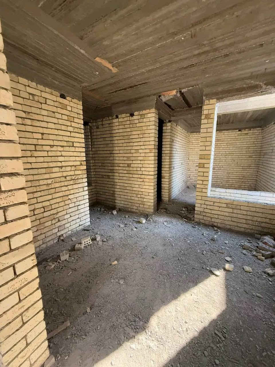 السلام عليكم خلفات بناء
 لبناء وترميم البيوت 
بناء _ ترميم _ اضافه بناء _ هدم نعمل كرسته وعمل او عمل فقط التوصل خاص او عبر الرقم *********** متوفر واتساب
