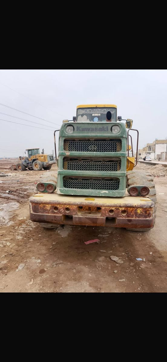 للبيع حجم90وارد ياباني موديل2002رقم واسط مكانه ميسان السعر3شدات ***********
