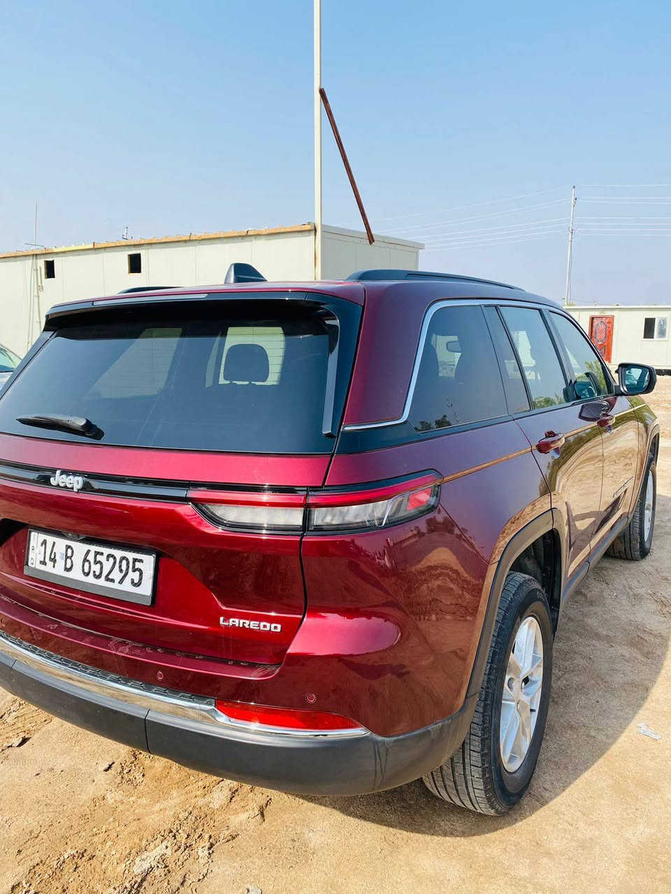 جيب شيروكي لاريدو
2024 
5راكب
حادثها باب مصلح بمكانه بدون فتح والجاملق مبدل 
بدوووون ايربااااااك
مرقم بصرة كتاب شهداء بسمي
السيارة بيها فتحة ...
رادار
تحكم ستيرن
تدفئة تبريد كشتات
السيارة ماشية 16 الف جديدة السيارة للاخير 
سعرها 292 وبيها مجال للشرائح
الهاتف ***********
مكاني البصرة
