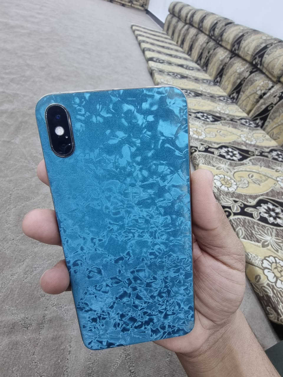 ايفون اكس ماكس مبدل شاشه اصلية نظيف الجهاز كلش السعر 140 غير متواجد عالفيس اتصال او واتساب 
***********
