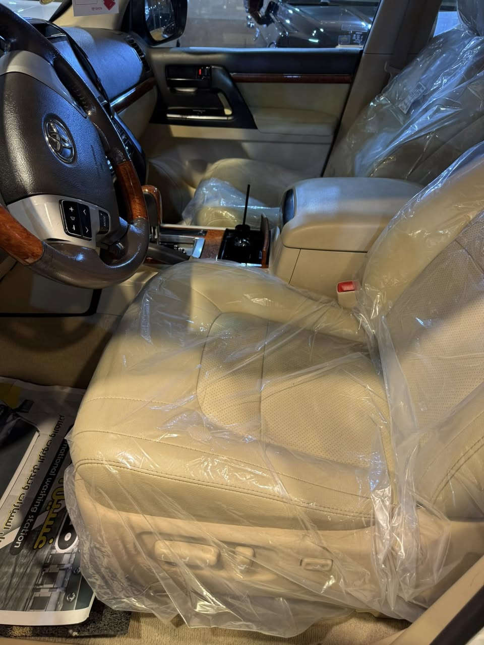 لاندكروز 2015 للبيع او مراوس 

رقم بغداد 

فول 

***********
