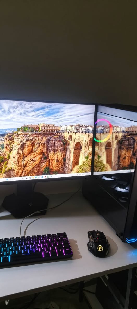 للبيع جهاز PC بمواصفات ممتازة:
• المعالج: Intel Core i5-10400F (6 Cores / 12 Threads)

• كرت الشاشة: NVIDIA GeForce GTX 1660 Super 6GB GDDR6

• المذربورد: ASUS PRIME H510M-K

• الرامات: 16GB DDR4 3200MHz Dual Channel

• التخزين:

SSD NVMe 512GB

HDD Seagate 500GB

• نظام التشغيل: Windows 11 Pro 64-bit

• يدعم: UEFI Boot / Secure Boot / TPM

• اخوان الحاسبه متروكه يعني بعده بجيس شتريده العاب تصاميم كلشي اغلب القطع براندات انطي بيهن ضمان سعره 675 كيس وماوس وكيبورد وقطعه wifi 650  فقط كيس  ها وما تاخذه اله تفحص مكاني بغداد الدورة  

للاستفسار  يرجى التواصل على الخاص. او الاتصال ***********

