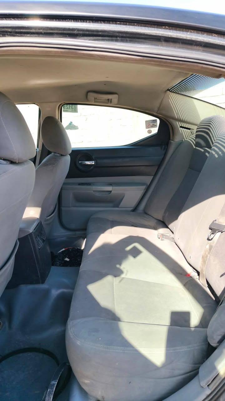 سلام عليكم للبيع فقط جارجر أدوات أدوات بدون كصه
متومه بغداد الاماني سنويه عضم عاج ويه الشاصي كير محرك كير تبريد تدفئه خير من الله 
 السعر 35 وبيه مجال 
مكان السياره اربيل 
رقم ***********
واساب فقط 
السياره تحتاج بوليش صبغ بيه جراد بعض الاماكن وشكرآ
