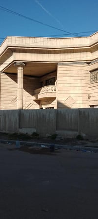 بيت للبيع ركن على شارعين حي الشماسية خلف دور الارامل قرب الشارع العام ...