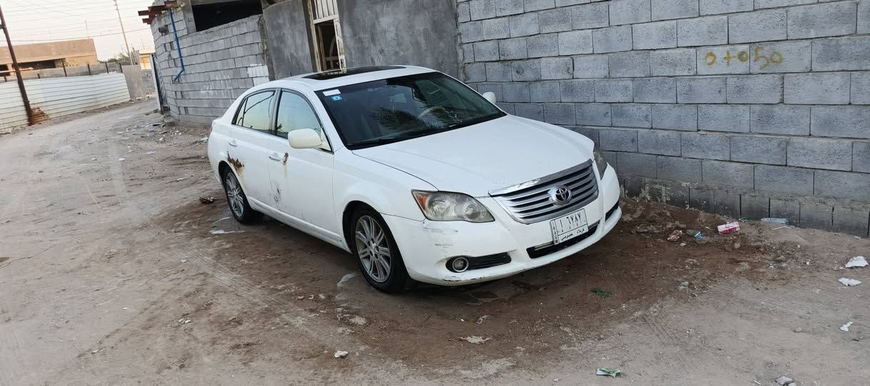 تويوتا افلون للبيع سياره خليجي فول لمتد مديل ٢٠٠٨ مكفولة بس هاي الطخات الي موجودات بلصور السياره يرادله صبغ حزام سياره جاهزه بسمي ورقم إنكليزي اليوم شادله رايده ب 90وبيه مجال  مكان السياره البصره كرمه علي ***********
