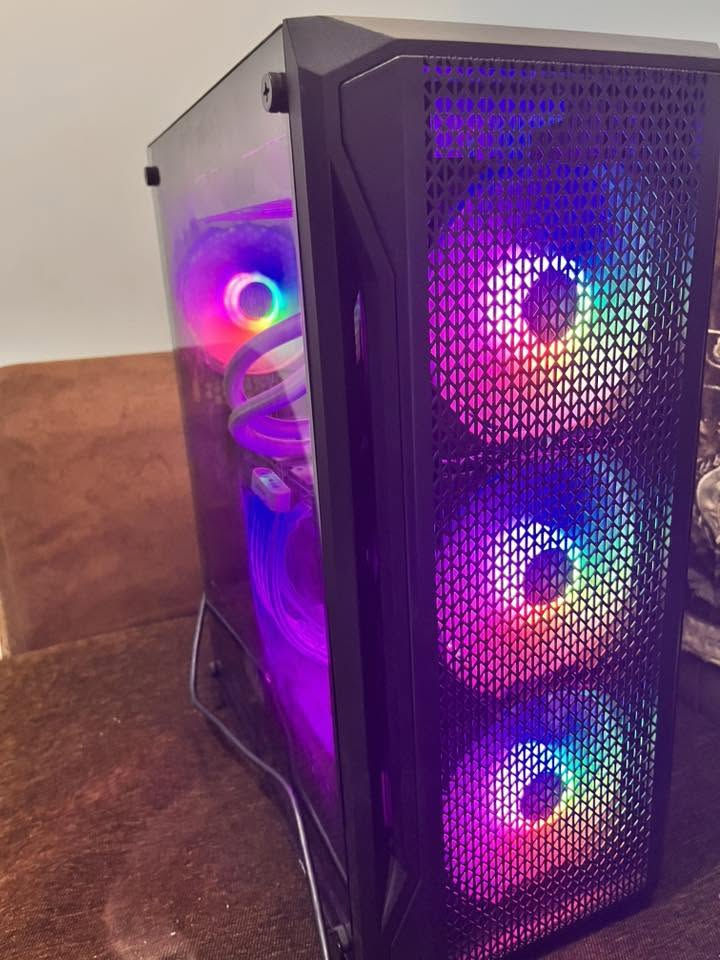 السلام عليكم 
Pc للبيع بدون مراوس
المواصفات:
intel core i5 14600 kf 
Asus dual rtx 4070 12gb 
asus prime b760 m-k d4
Teamgroup 32gb 16x2 ddr4 3600mhz
SSD M.2 Samsung 990 pro 1tb بدون هيتسنك
SSD M.2 Mass 1tb
Deepcool le520 white
Thermalright 1000W platinum
Xigmatek gaming x
Cable extension white rgb 
السعر 1.800.000 وبيه مجال
______________________
Samsung odyssey g4 240hz 27 inch 1080 p
السعر 260.000 وبيه مجال
Aoc 24 inch 1080p 165 hz
 بيها dead pixels 
السعر 140.000 وبيه مجال
____________________
Keyboard Attack shark magnetic
السعر: 40.000 وبيه مجال 
Mouse glorious model o
السعر 35.000 وبيه مجال
____________________
UPS k-star 2000va 
السعر 60.000 وبيه مجال
UPS 1500va 
السعر40.000 وبيه مجال
____________________ 

العنوان الديوانية 
***********
