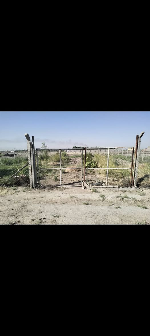 السلام عليكم  
بستان زراعي للبيع مساحه 500 متر 
جاهز مسيج وصونده ماي شارع كدامه 15 متر 
العنوان ناصريه  لاستفسار 
مراسله الرقم 
***********
