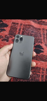 آيفون ١١ برو ٢٥٦ • بصمة شغالة • بطارية ٨٣