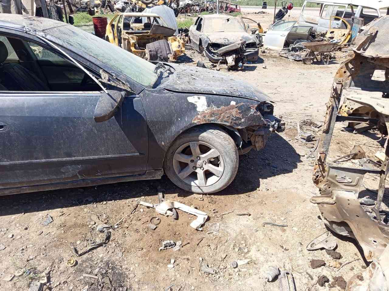 نيسان اليتيما موديل 2007
طريق حله بغداد قرب طريق ابو الجاسم 
***********
