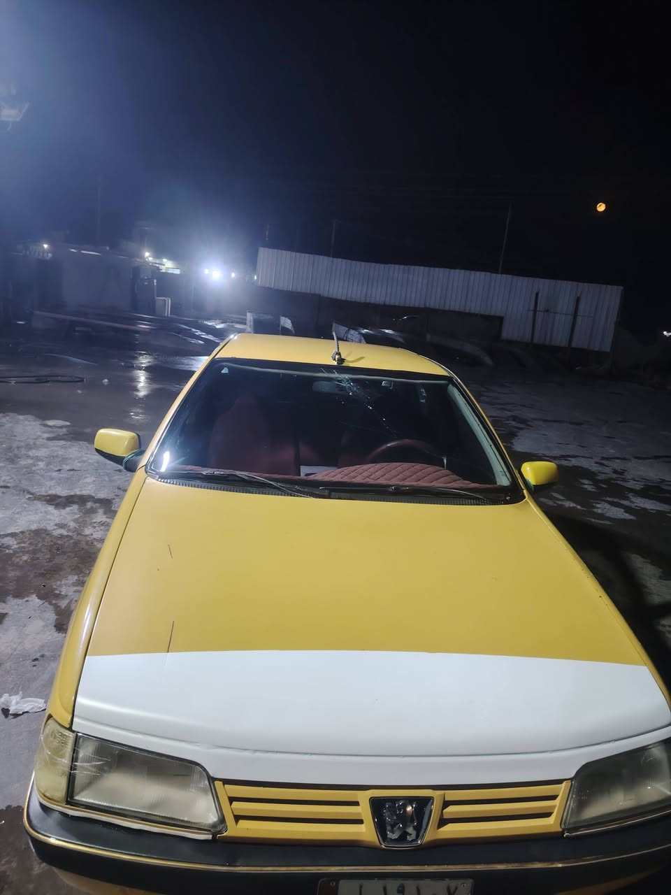 سلام عليكم  بيجو 405 موديل 2012 هيه وخرمات مصفره جاهزه اي نقص مابيه كهرباياته تبير كله شغاله.  مكاني الديوانيه قضاءالبدير *********** هاذه رقمي ودلل.
