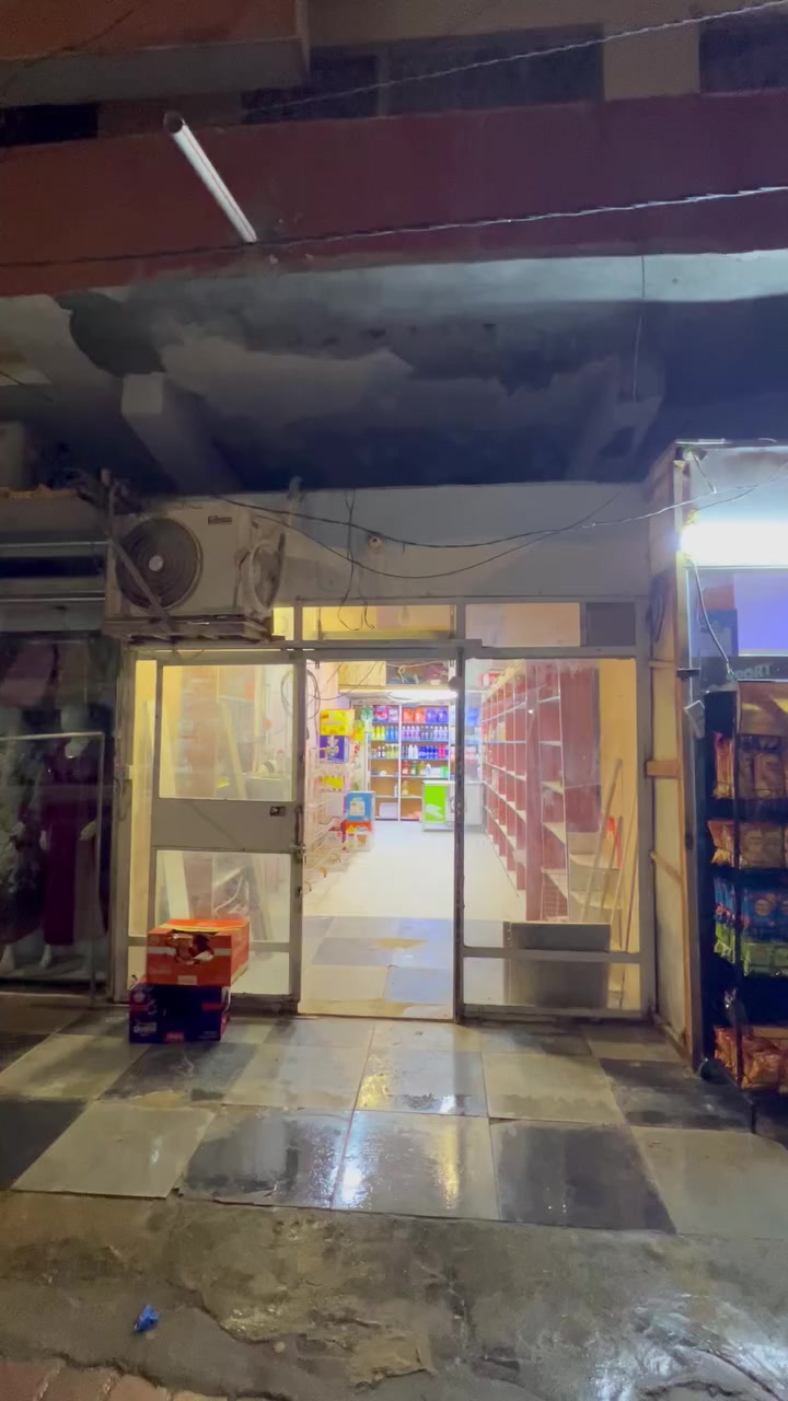 المحل للبيع كربلاء الحسينيه العطيشي شارع الصالونات ***********
