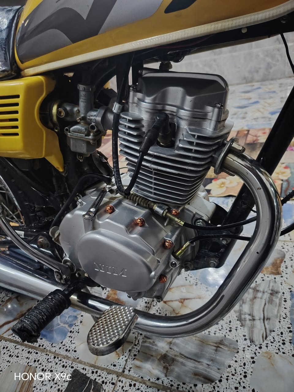 السلام عليكم للبيع نامه امتياز موديل  2025 نضيفه احله من الصوره ملاحضه ماجاوب خاص اتصل ***********
