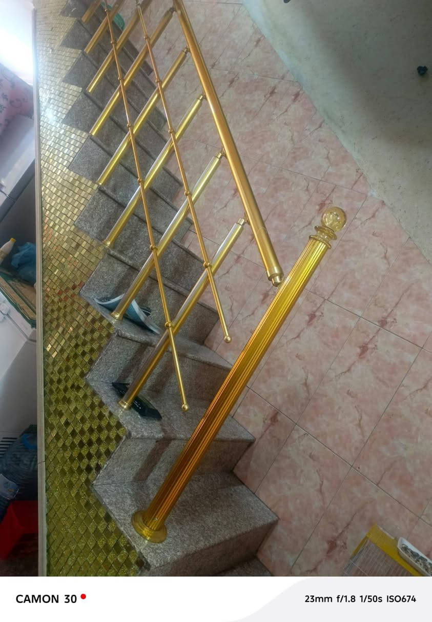 بسم الله الرحمن الرحيم
توكلنا على الله
السعر مناسب جداا
دار للبيع
مساحة ٦٠ متر واجهه ٤ 
يحتوي على مطبخ خدمات منور صاله ممر
الطابق الثاني يحتوي على غرفتين نوم
طابو صرف
بناء حديث
لموقع المشتل النفط

للاستفسار الاتصال على
***********
وتساب خاص
