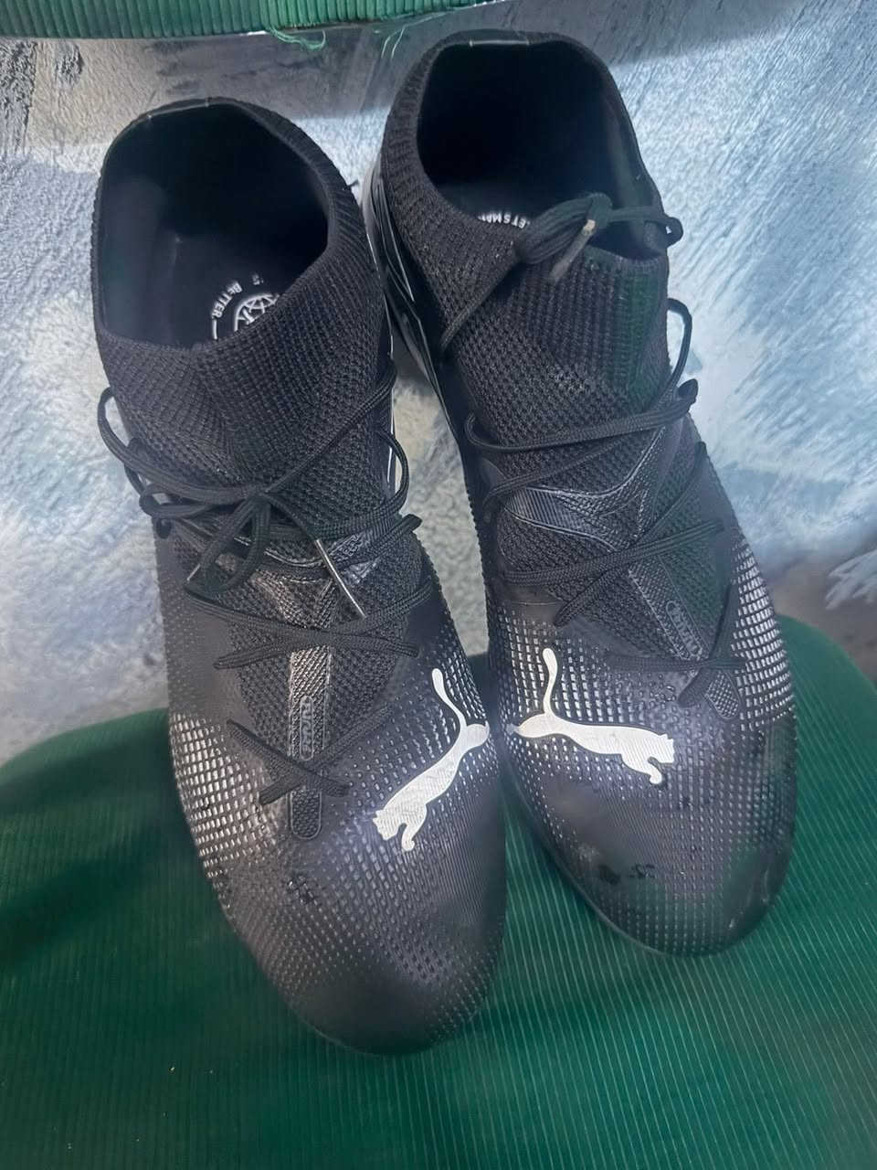 حذاء بومه اصلي درجه أولى من وكاله 175دولار مامستخدم هواي ملعوب بيه بس لعبتين نضيف
للبيع بسعر 100دولار 

مكاني بغداد حي العامل 

رقم***********
