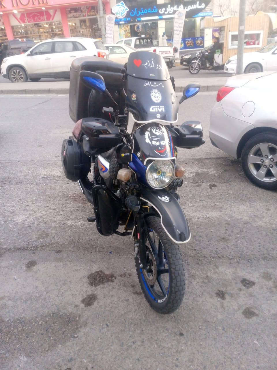 السلام عليكم بوكسر لبيع 2022 دراجه نضيفه وخير من الله كامله مابيها اي فقط فقط نمره  مامثره بشي سعر 1250مكاني سليمانيه ***********
