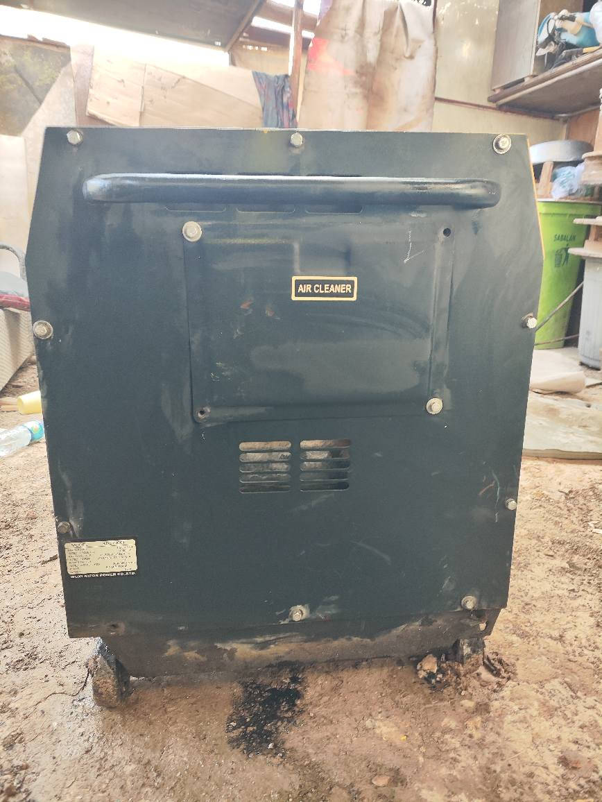 مۆلیدەی ٢٥ ئەمپێری گازی کاتم بۆ فرۆشتن مۆلیدەکە زۆر مەزبوتو خاوێنە مەکینەو کارەبای بەشەرت تابڵێی ڕێکوپێکە ماڵی دۆستە .لەسلێمانیە،
0770 202 6113 السليمانية, العراق
