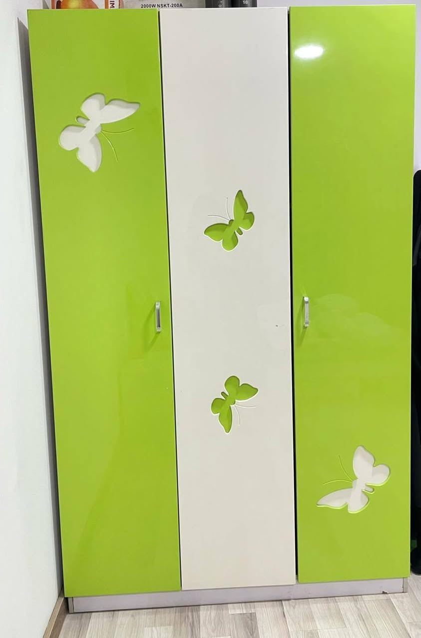 السلام عليكم 
السلام عليكم مرخصت الدمن المحترم عندي غرفة للبيع غرفة جديد حلوة تركية معتاز فلوس ومتوازي علا البيع السعر (٢٥٠ ) الف المكان شقق الصالحية *********** بيهة مجال
