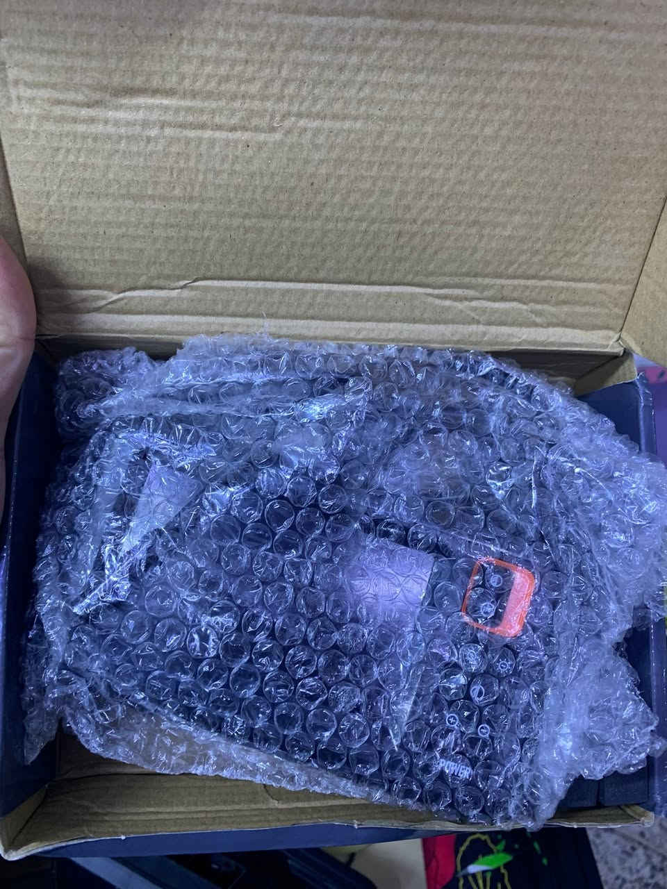 جهاز كامره وشاشه جديد بلكارتون كامل ملحقات السعر 25 الف يوجد توصيل جميع المحافظات ***********
