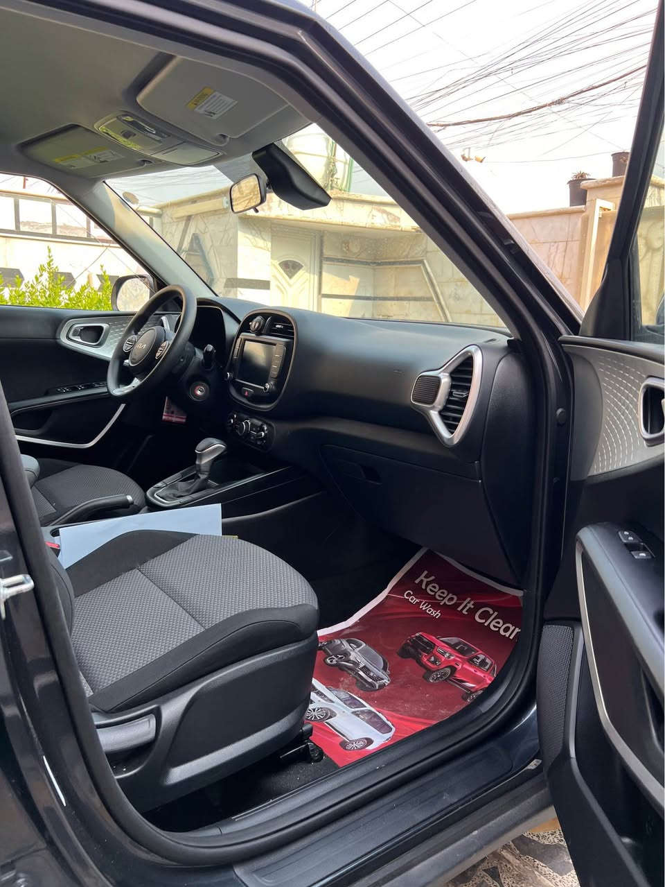 كيا صول موديل 2025
دخول جديد بدون رقم تترقم باسم المشتري 
حادث كما موضح بالصور جاملغ خلفي معمرتبديل صندوك فقط 
و صور الحادث ورقم الشاصي بالمنشور
(بدون ايرباك) بجم ابلادي كبس ماشية 21 الف
السعر 138$بيها مجال مكاني بغداد جديده
الامين الثانية *********** بغداد, العراق
