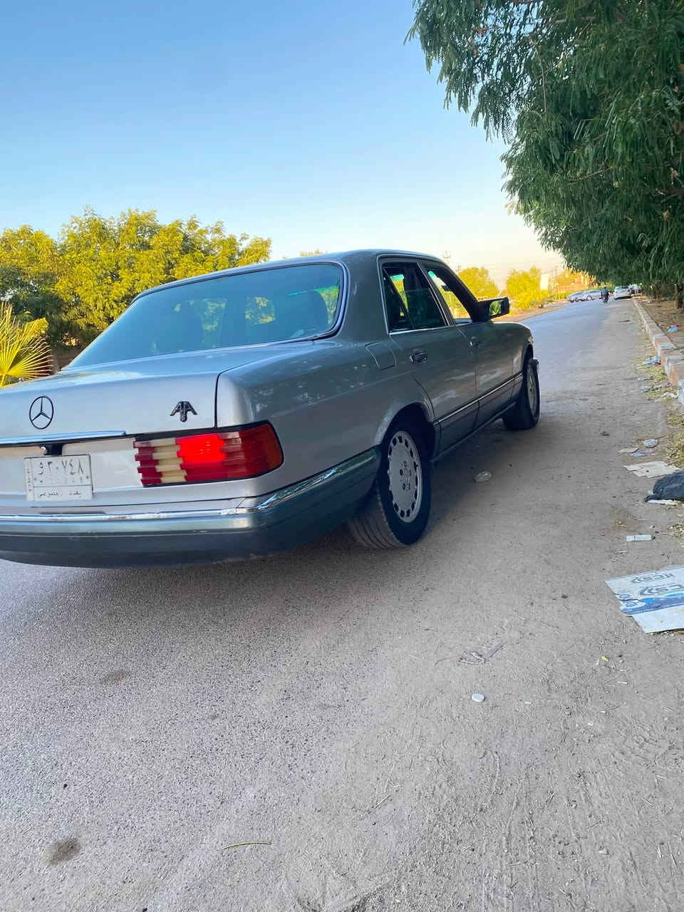 سلام عليكم
مارسدس جامبو 
موديل 1991
رقم بغداد ألماني باسمي 
كير مكينه كفاله 
صدر نص عمر تخم تاير جديد كهربائيات كلها شغاله
باتري جديد 
كفاله من الضربه و الكص والتبديل 
مصبوغه عام للجماليه فقط
السعر 67 و بي مجال بسيط 
العنوان 
بغداد المحمودية 
***********
*********** بي واتساب
