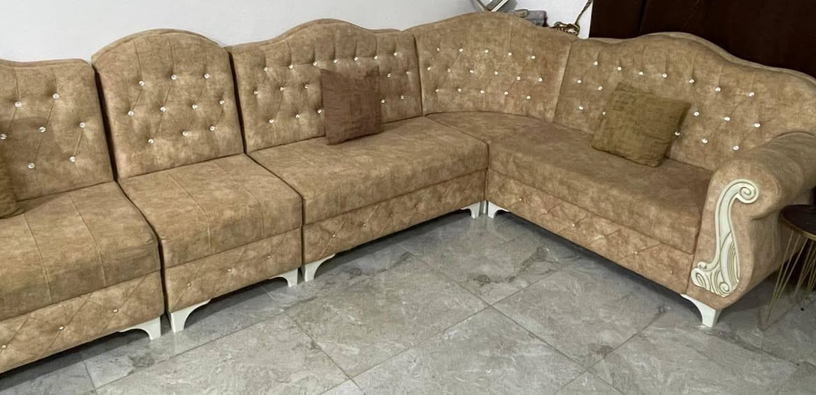 السلام عليكم ديوان للبيع 20مقعد اللون عسلي السعر 950 وبي مجال المكان الديوانيه قضاء عفك


**إذا كنت صاحب هذا الإعلان وتريد حذفه لأي سبب، رجاءا أرسل رسالة إلى الدعم الفني**
