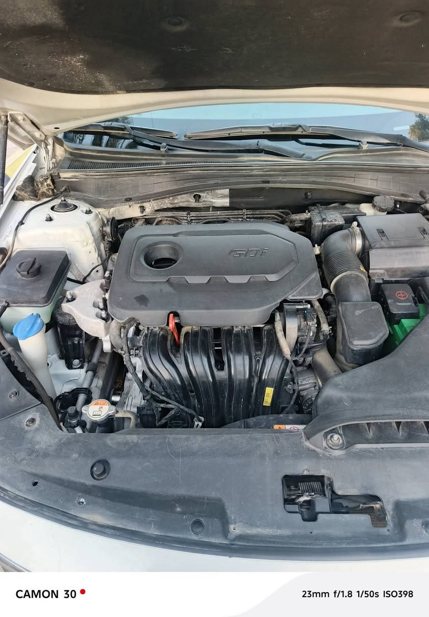 كيا اوبتيما للبيع فقط 
موديل 2018 
لون أبيض 
وارد أمريكي حادث جاملغ وطرف البنيد
بدون ايرباك
مواصفات كشن كهرباء مخمل 
حساس كامرة
دبل ايرباك
تحكم مقود 
بيه مواصفات لكن مو فول 
مكينة جي دي أي GDI
بيه قطع مصبوغة جماليه غير مكان الحادث اثر شخوط
تخم تاير جديد 
جديدة السيارة ماشية 100 ميل 
رقم واسط ألماني سنوية نافذه قبل شهرين 
السعر 128 ورقه وبيه مجال 
مكان السيارة مركز الكوت 
للاتصال على الرقم ***********
