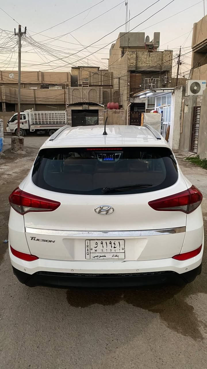 توسان 2016
السلام عليكم توسان 2016 خليجي ماشيه 145 الف 
تحكم استيرن و جلد خمسه ويل كب تخم تاير جديد منظومة تبريد كوري شركة جديد حداديه جديده ما بيه نقص شعره 
رقم بغداد بأسمي تحويل مباشر 
سونار مرفق 
السياره بيه ضربه بالبنيد من فوك وتبدل يعني الدعاميه مابيه شي 
وبيه ضربه ثانيه بالجاملغ وانصبغ 
السعر 165 وبيها مجال العنوان بغداد حي الامين الثانيه 
***********
